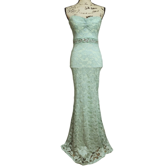 Windsor Strapless Lace Gown in Mint - Picture 2 of 12